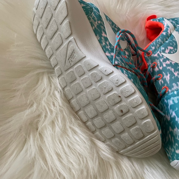 Nike Rosherun Roshe Run Print Hyper Turquoise Orange Flyknit One Womens Camo - Picture 9 of 10